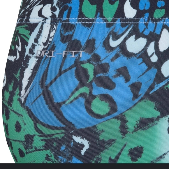 Nike Blue and Green Matching Set with Botanical Leggings - Picture 4 of 14